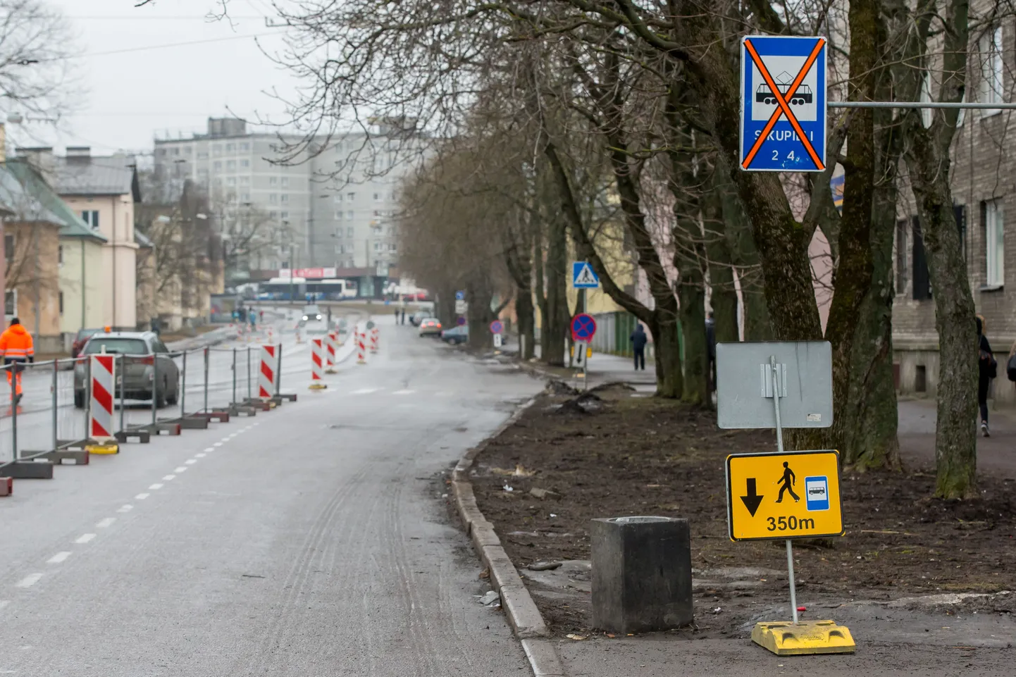 Seoses trammitee remondiga on Majaka tänav suletud ning trammid nr 2 ja 4 ei sõida.