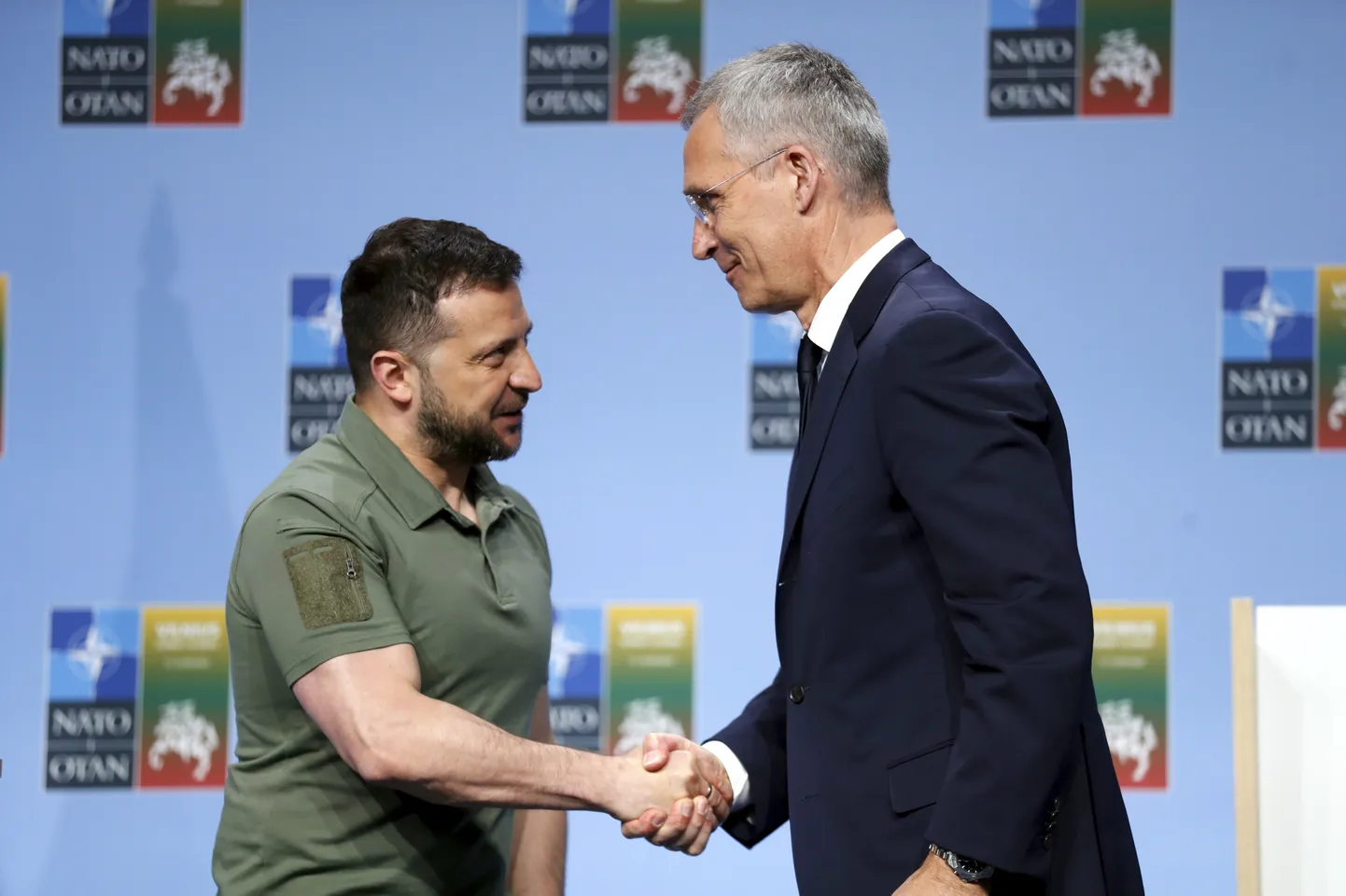 Ukraina president Volodõmõr Zelenskõi ja NATO peasekretär Jens Stoltenberg alliansi Vilniuse tippkohtumisel. Foto on illustratiivne.