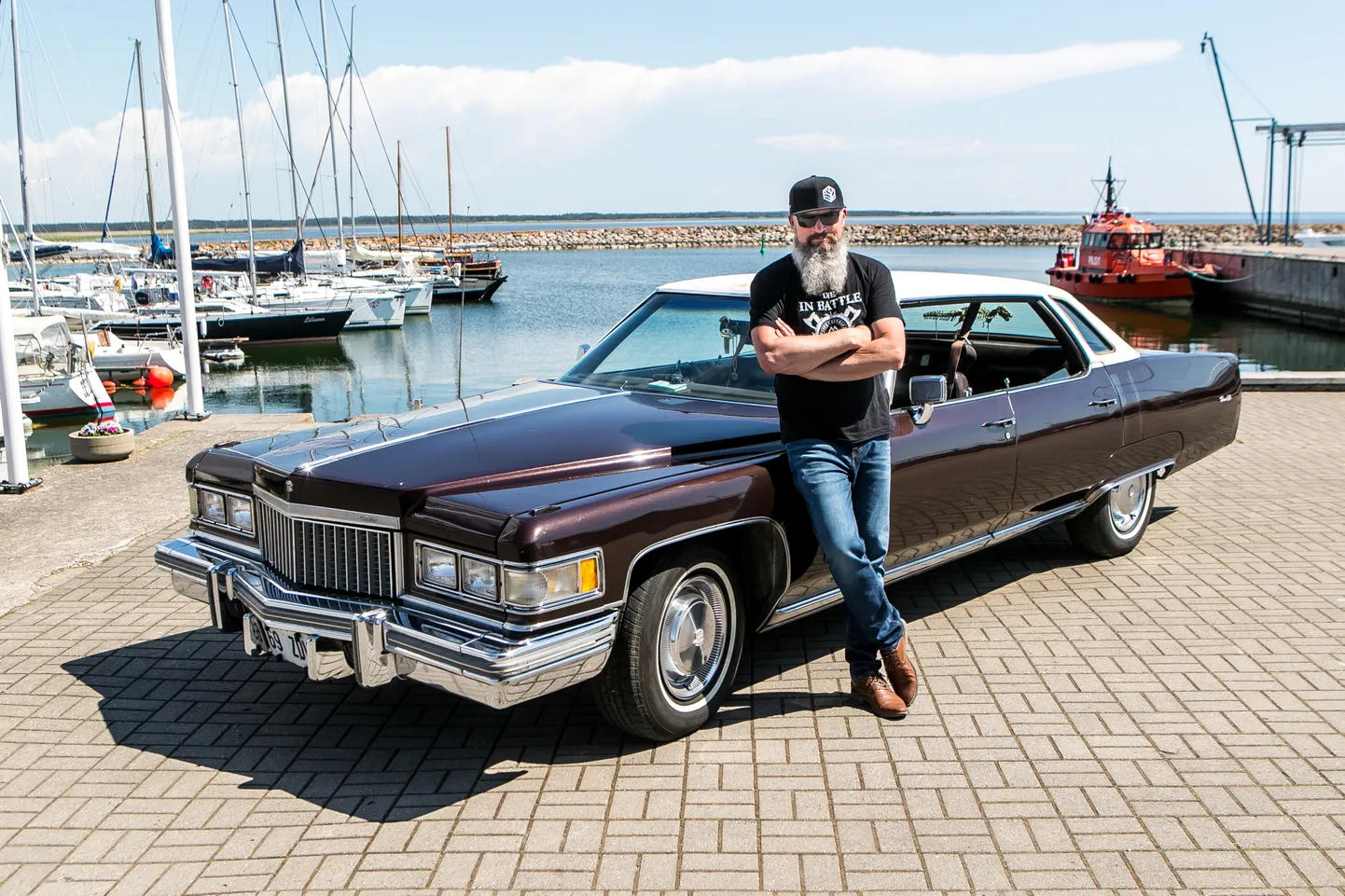 AUTOMAKSUPLAAN SÄÄSTAB vanade autode omanikke, ehkki need võivad olla rasked ja võimsa mootoriga. Andres Vahemetsal on näiteks 8,2-liitrise mootoriga Cadillac Sedan DeVille õnneks aastast 1975.