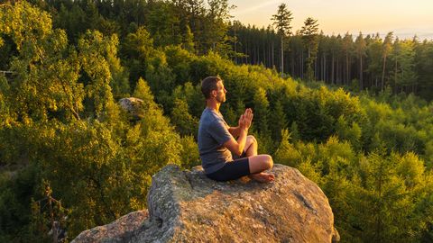 Mudināt vīrieti apzināties savas emocijas un neklusēt