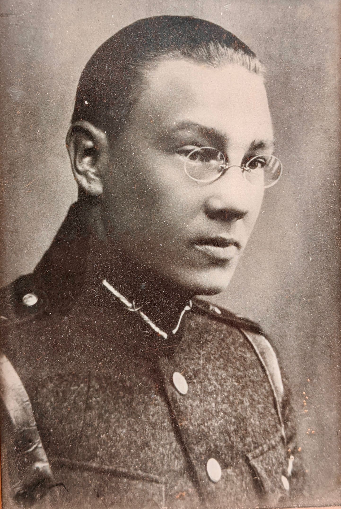 Eduards Krauksts (1896-1969) Latvijas armijas virsnieka uniformā ap 1925. gadu