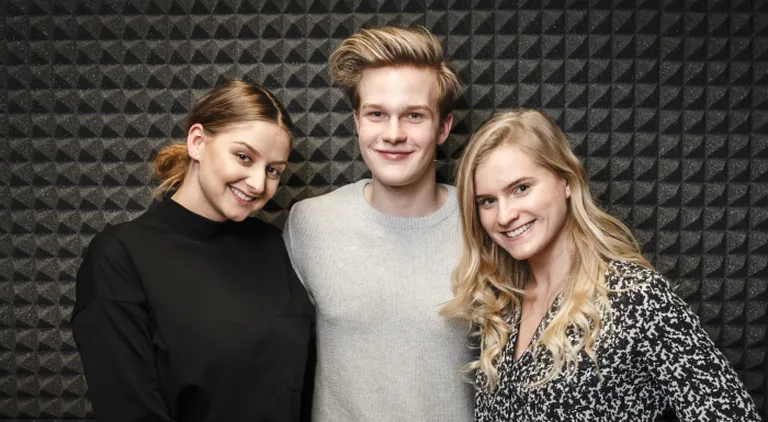 Elu24 podcast «KÕU!» (vasakult): Britten Torstenberg, saatekülaline Jaagup Tuisk ja Heelia Sillamaa.
