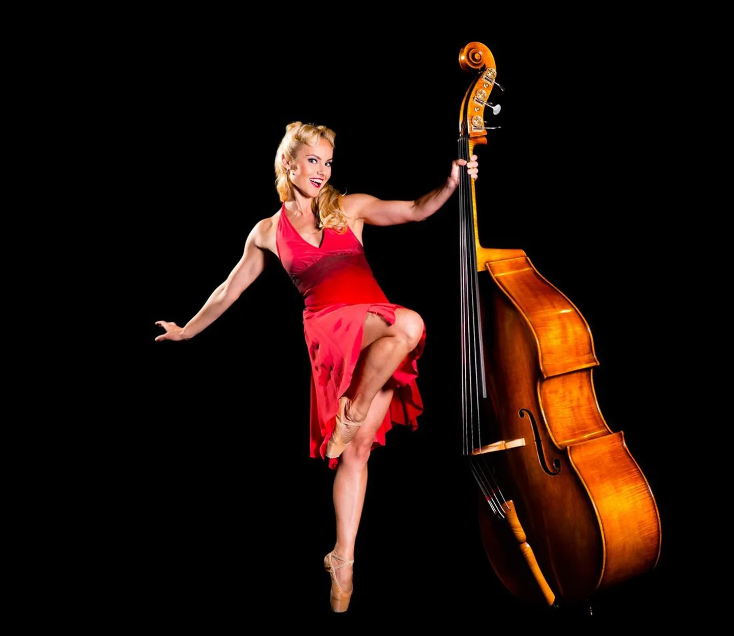 Jazzballett. Maffiabossi naise rollis Marika Muiste
