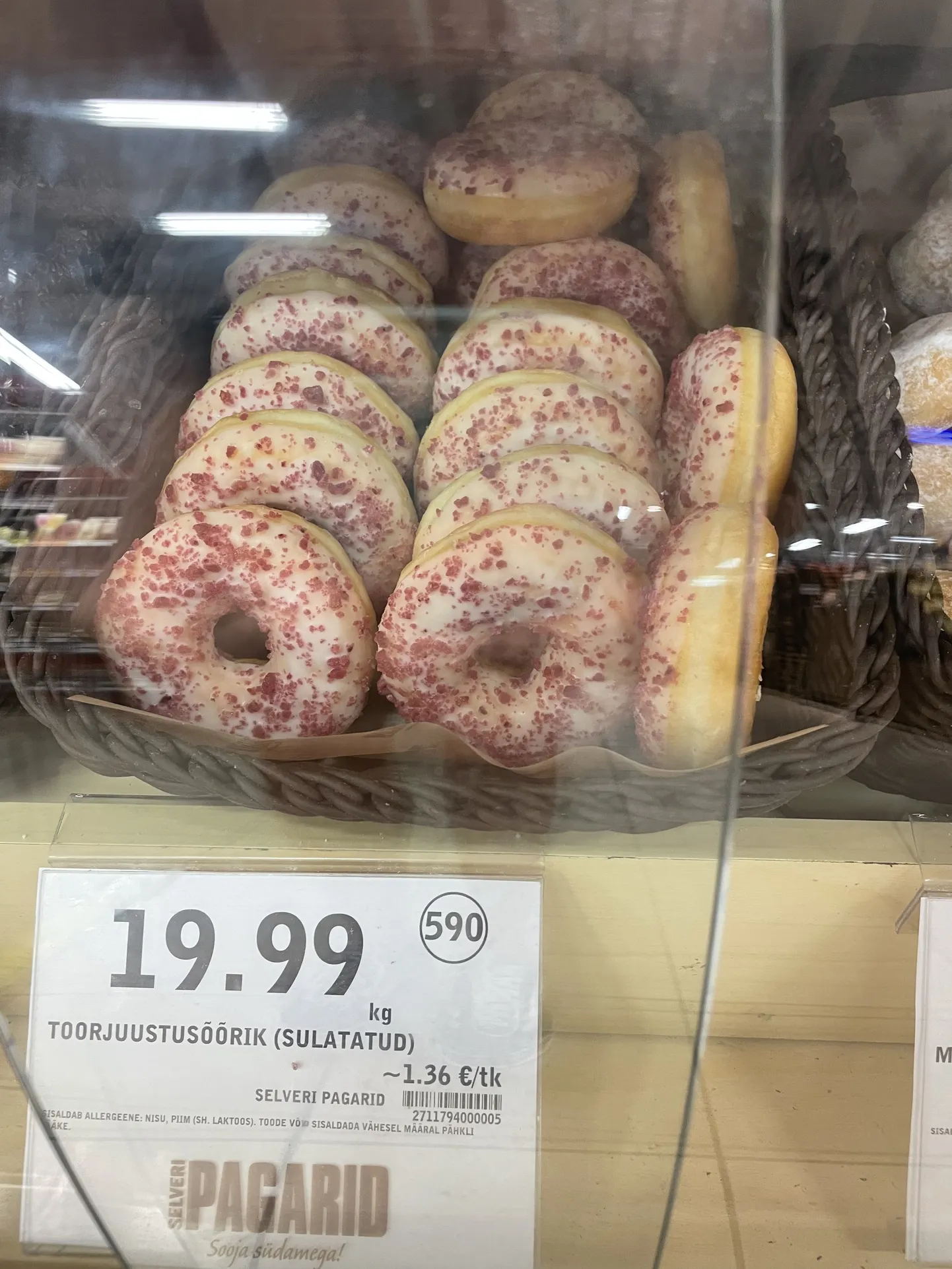 Selveris müüdav Eesti Pagari toorjuustusõõrik.