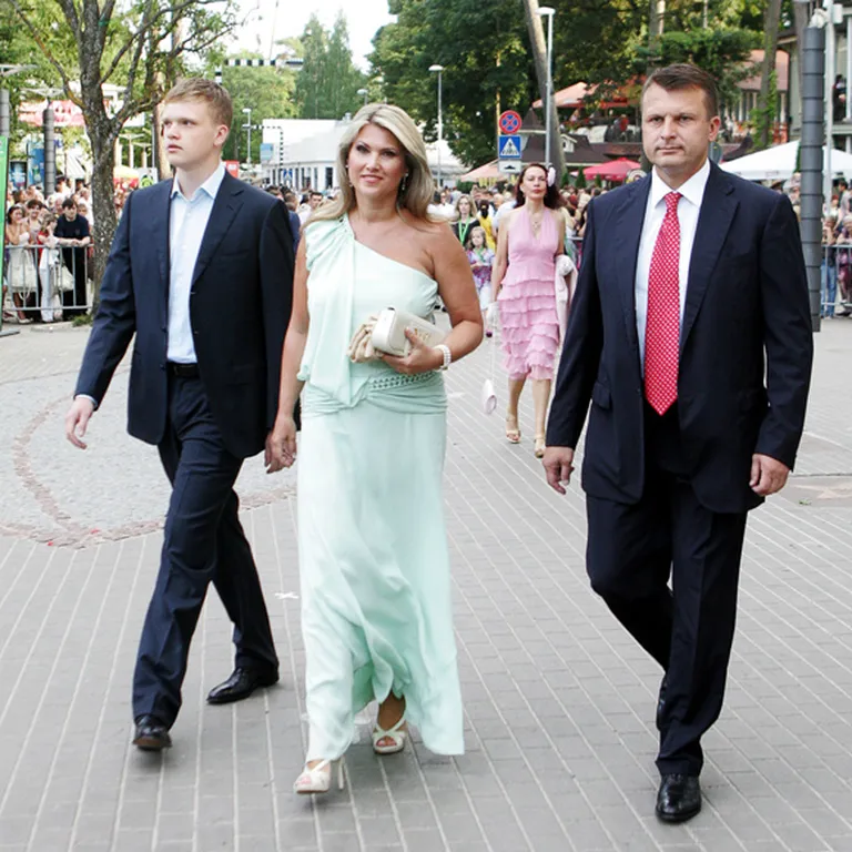 Šleseru ģimene apmeklē festivālu "Jaunais Vilnis" 2011. gadā