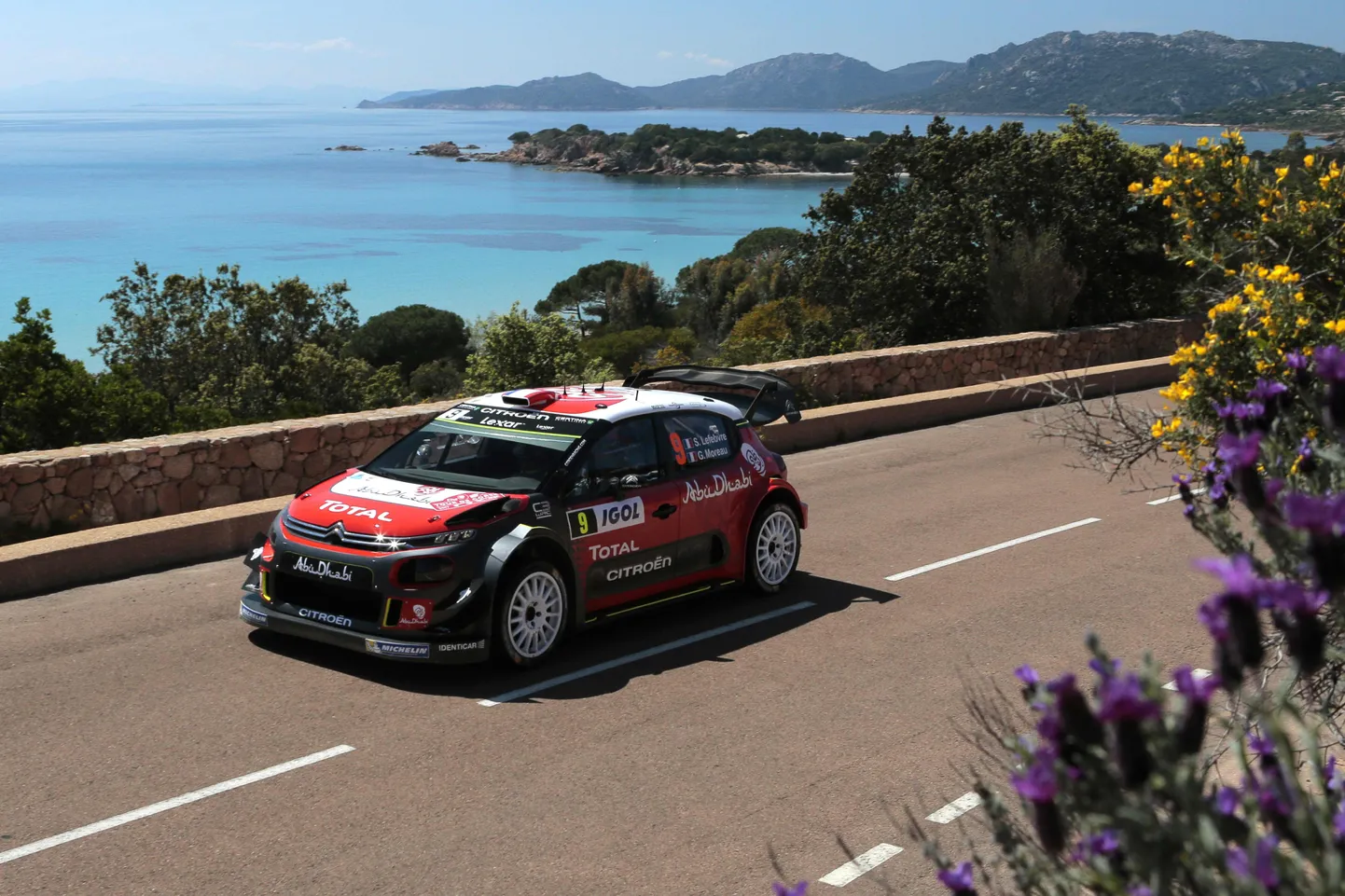 Stephane Lefebvre Korsika rallil Citroën  C3 R5 kihutamas