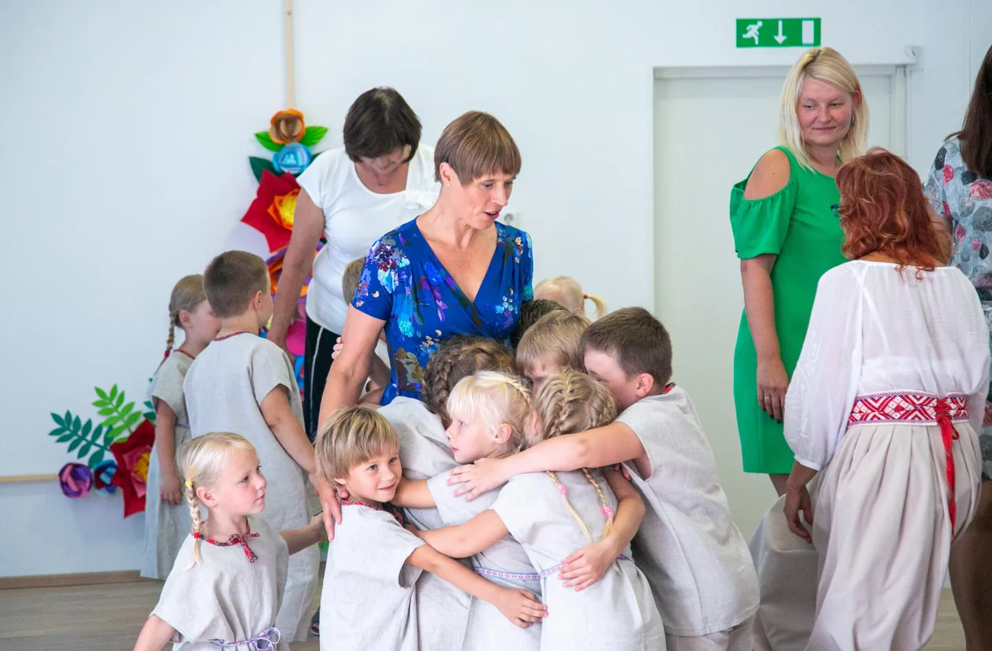 Eesti Vabariigi president Kersti Kaljulaid töötas mullu Kagu-Eestis. Töönädala esimene päev möödus Räpinas.