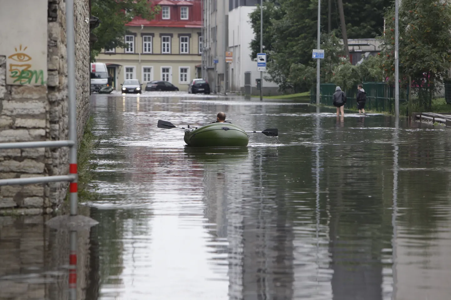 Paduvihmast tingitud uputus Tuukri tänaval.