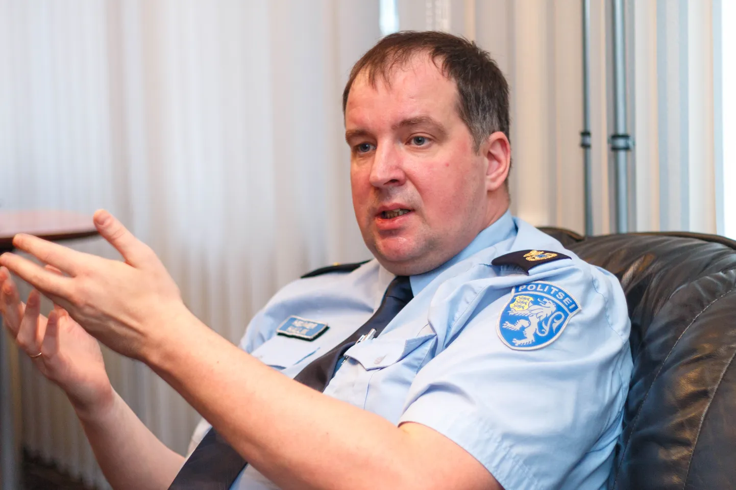 Politseisüsteemis 24 aastat töötanud praegune Lõuna prefektuuri Kagu jaoskonna juht Helmer Hallik on läbi-lõhki kursis valdkonna rõõmude, murekohtade ning tulevikuplaanidega.