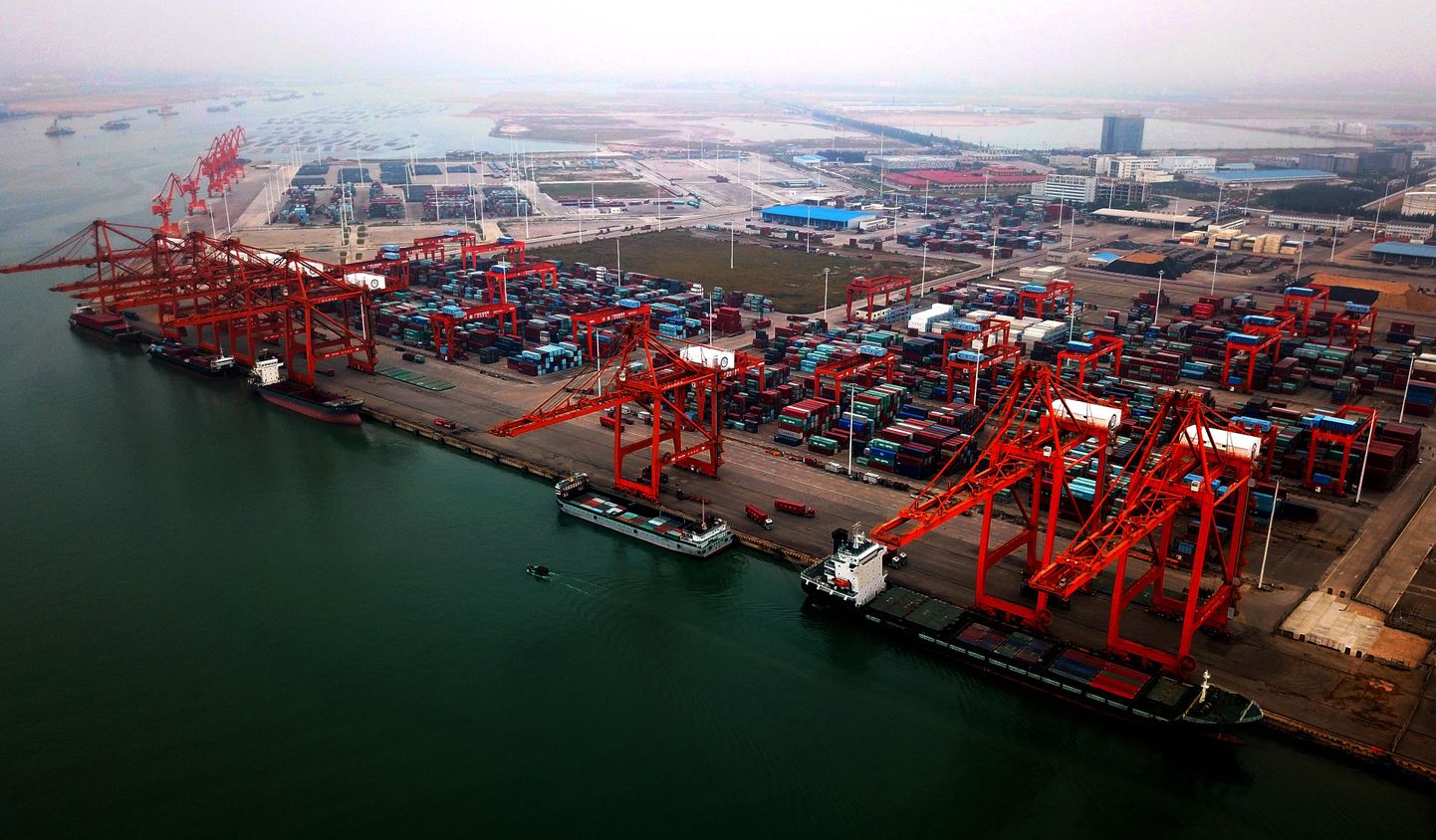 Qinzhou sadam Lõuna-Hiinas mängib geograafilise oma asukoha poolest olulist rolli Hiina siiditee projektis.
