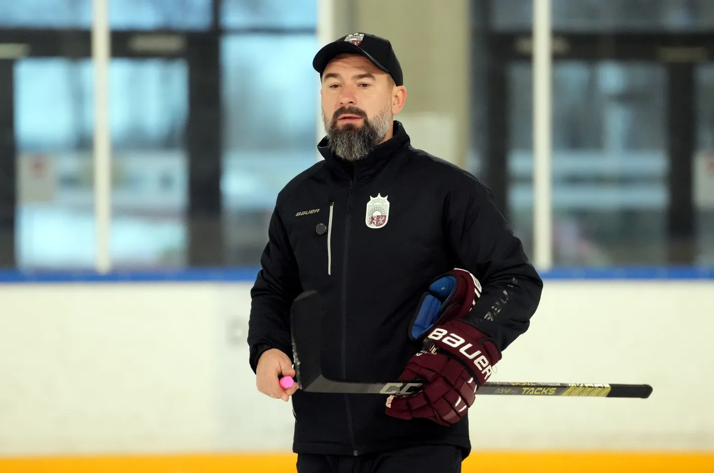Latvijas U-20 hokeja valstsvienības vārtsargu treneris Edgars Masaļskis