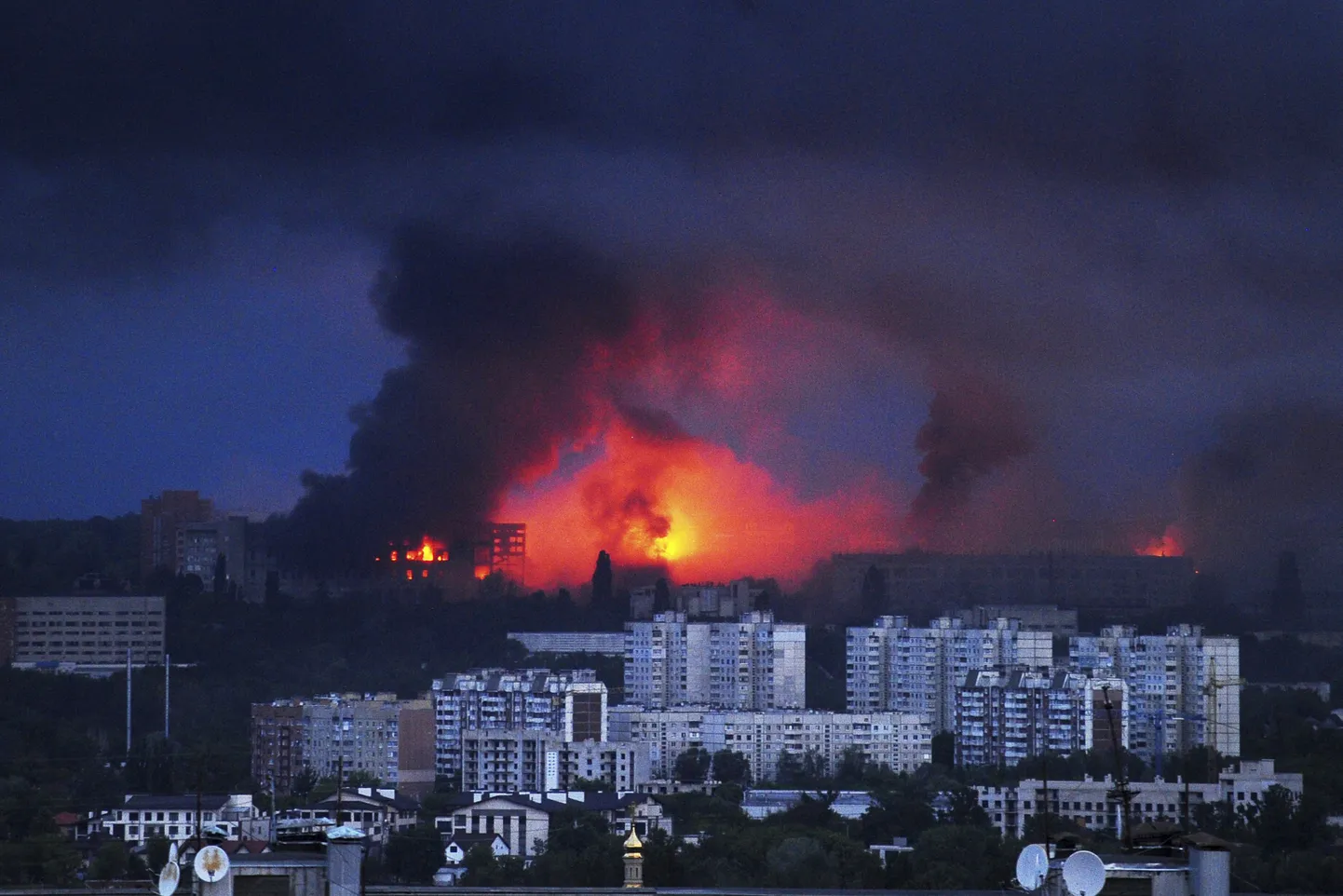 Vene raketirünnaku järel Harkivis.