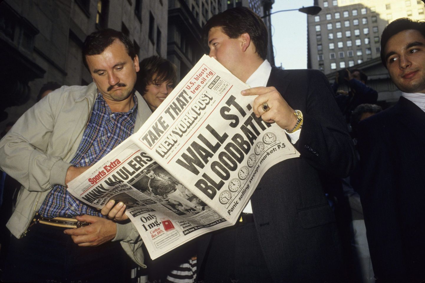 New York, 18. oktoobril 1987. Wall Street mustal esmapäeval. Pilt illustreerib artiklit.
