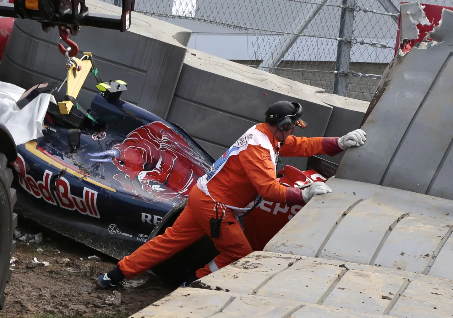 Carlos Sainz Jr tegi eelmisel hooajal raske avarii