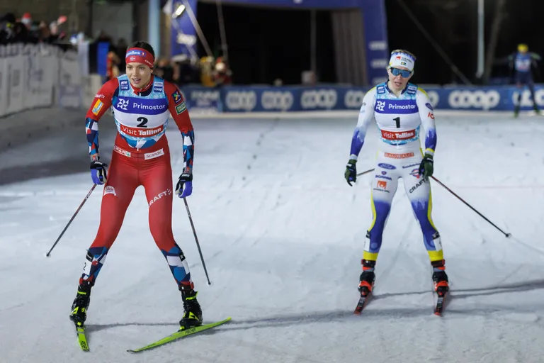Kristine Stavas Skiistad (vasakul) ja Jonna Sundling eelmisel lauluväljaku MK-etapil.