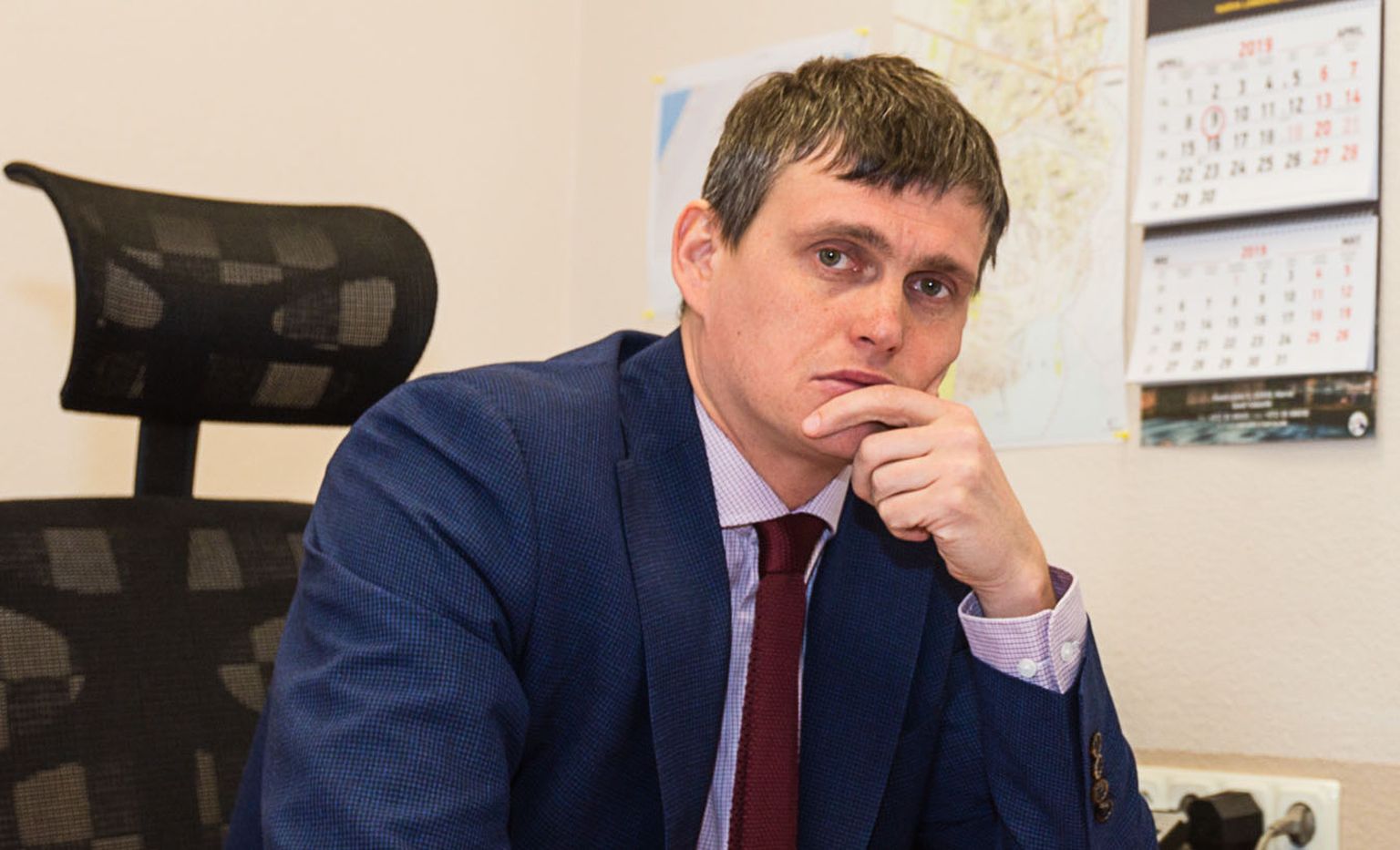 Избранный 8 апреля новым мэром Нарвы Алексей Евграфов не торопится переселяться из своего прежнего кабинета вице-мэра.