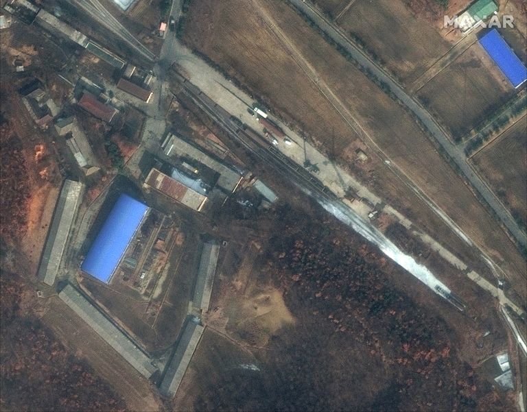 Satelliidifotod Sanumdongi rajatisest.