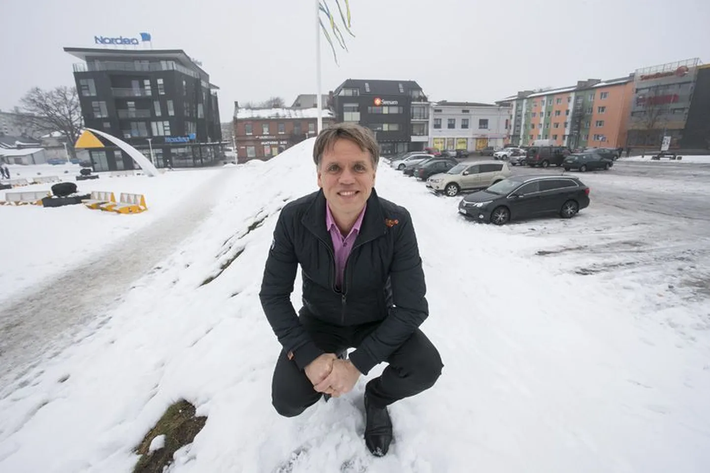 Rakvere linnavolikokku kuuluv Aqva juht Roman Kusma on seisnud selle eest, et Rakverre tuleks veekeskus ja tennisehall, nüüd on ta sihiks võtnud kultuuritempli rajamise. Selleks näeb ta head võimalust siis, kui Rakvere Soojuses linna osalus maha müüa.