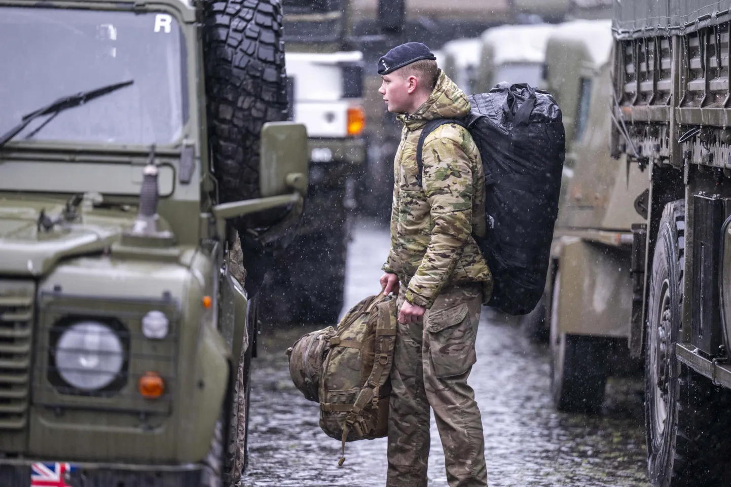 Briti sõdur Poolas asuvas sõjaväebaasis, enne NATO õppusi Ida-Euroopas.