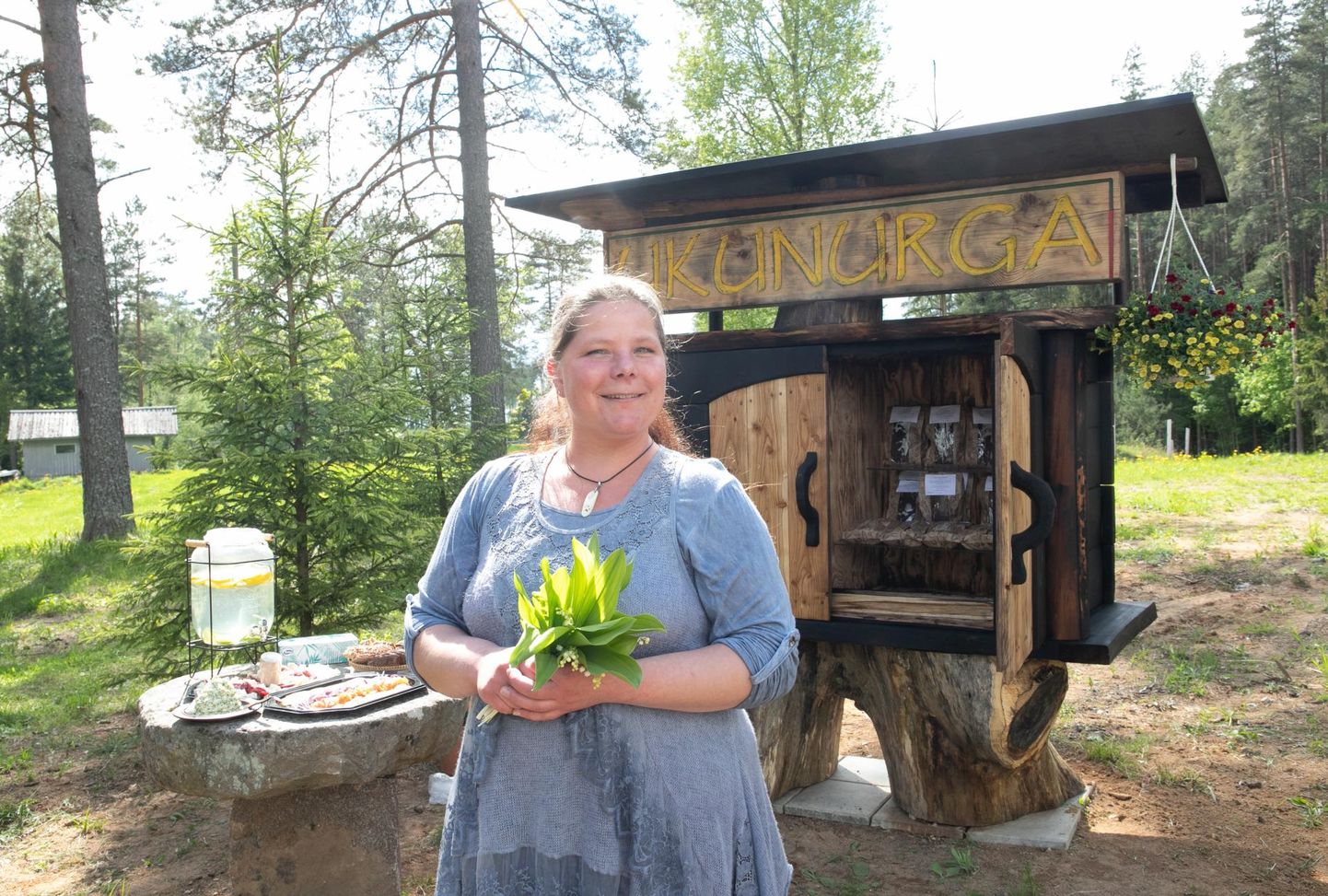 Jaana Kiipus on Ukunurga talu suure sündmuse ootel ja plaanib Anne Veskit eheda talutoiduga kostitada.