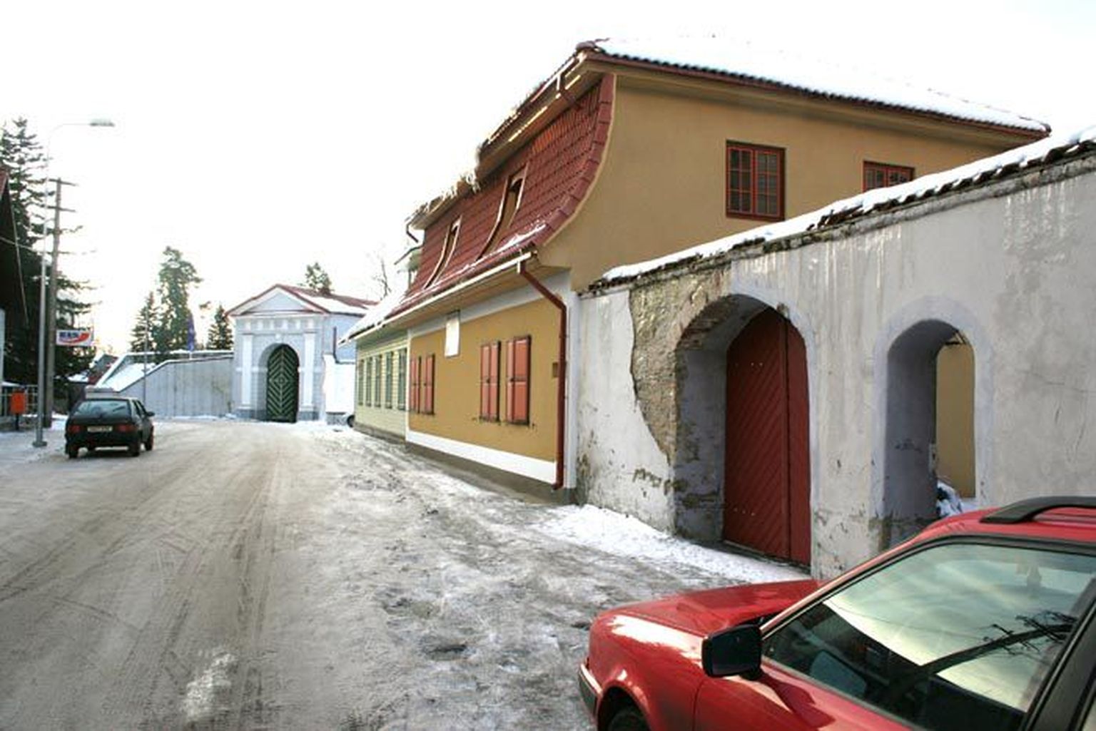 Vana-Tallinna tänav oli Tallinna uulits, aga sai uue nime, kui Jänesselja tänav Tallinna tänavaks nimetati.