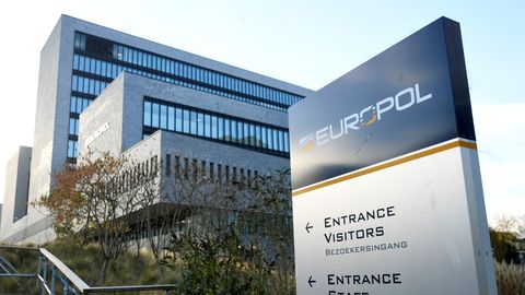 Europoli kodulehele murti sisse, häkker väidab, et näppas salastatud dokumente