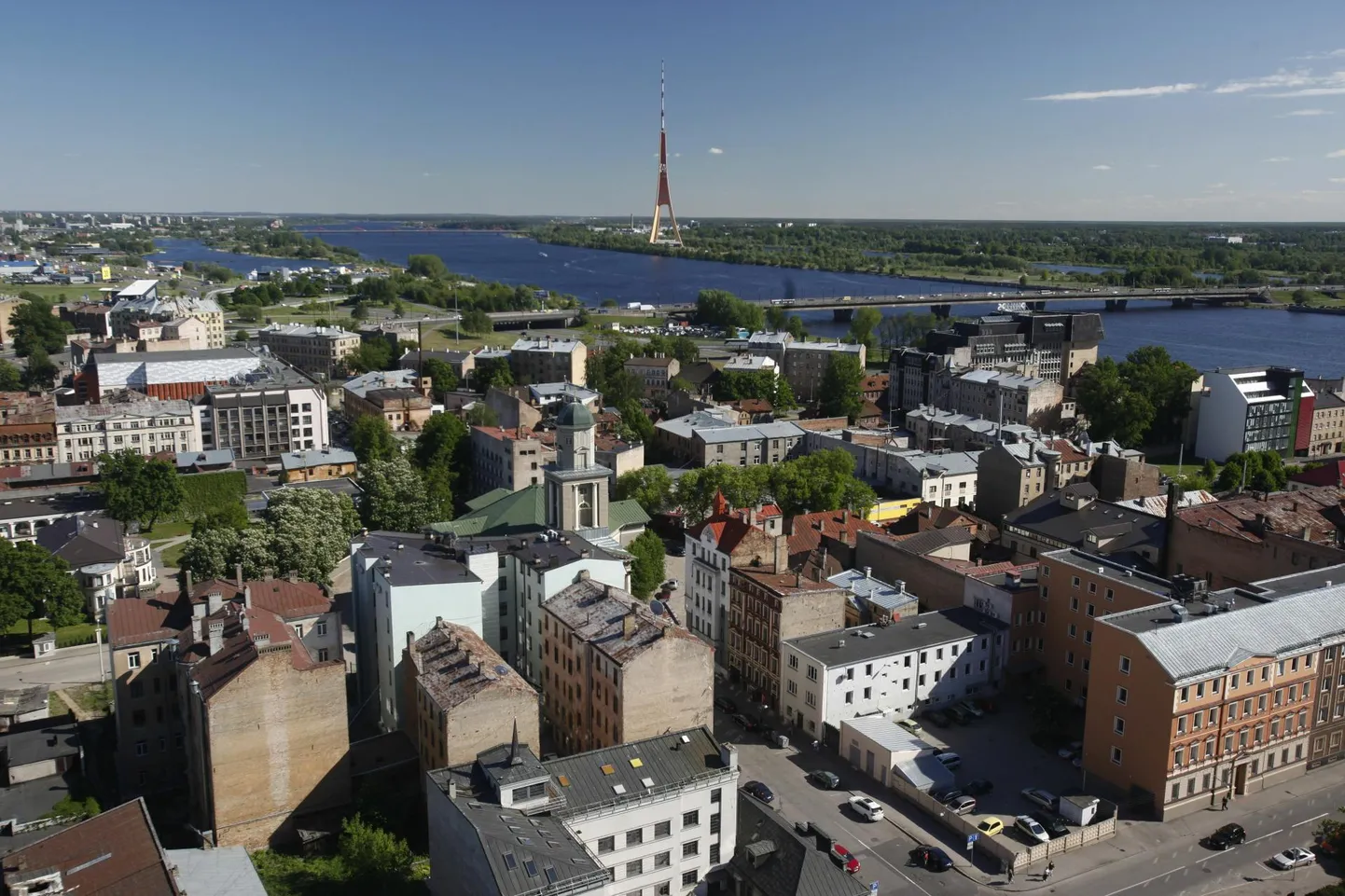 Eesti kinnisvaraarendajad proovivad Riias läbi lüüa.