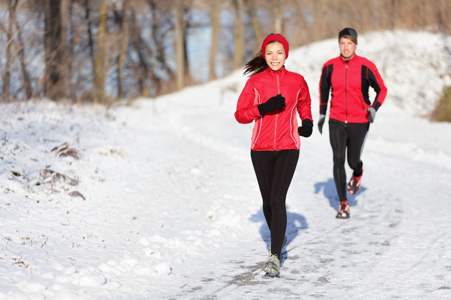 Külma ilmaga treenides tuleb alustada lihaste soojendusest siseruumis.