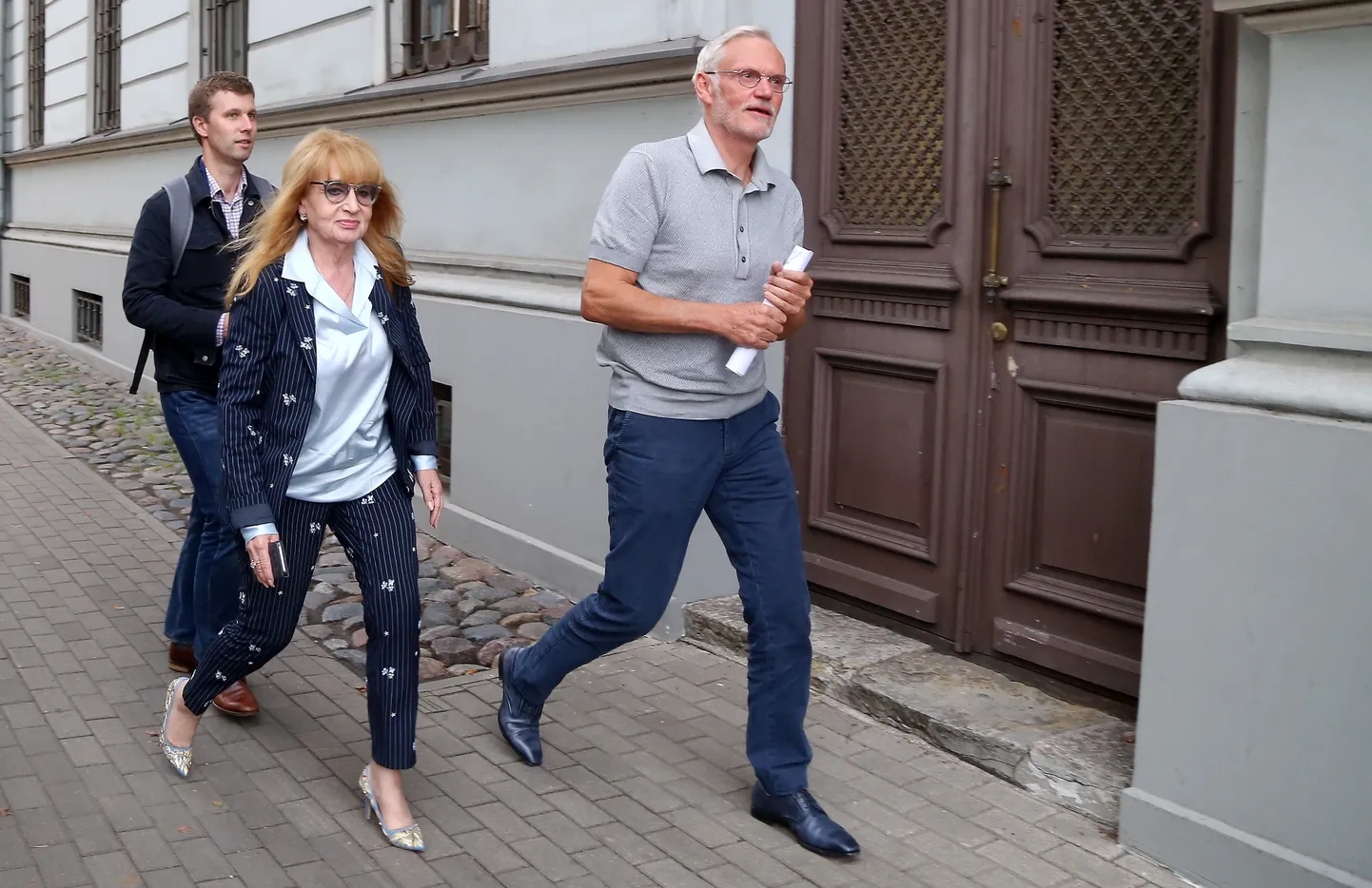 Совладелец Arčers и Binders Арманд Гарканс в сопровождении адвоката