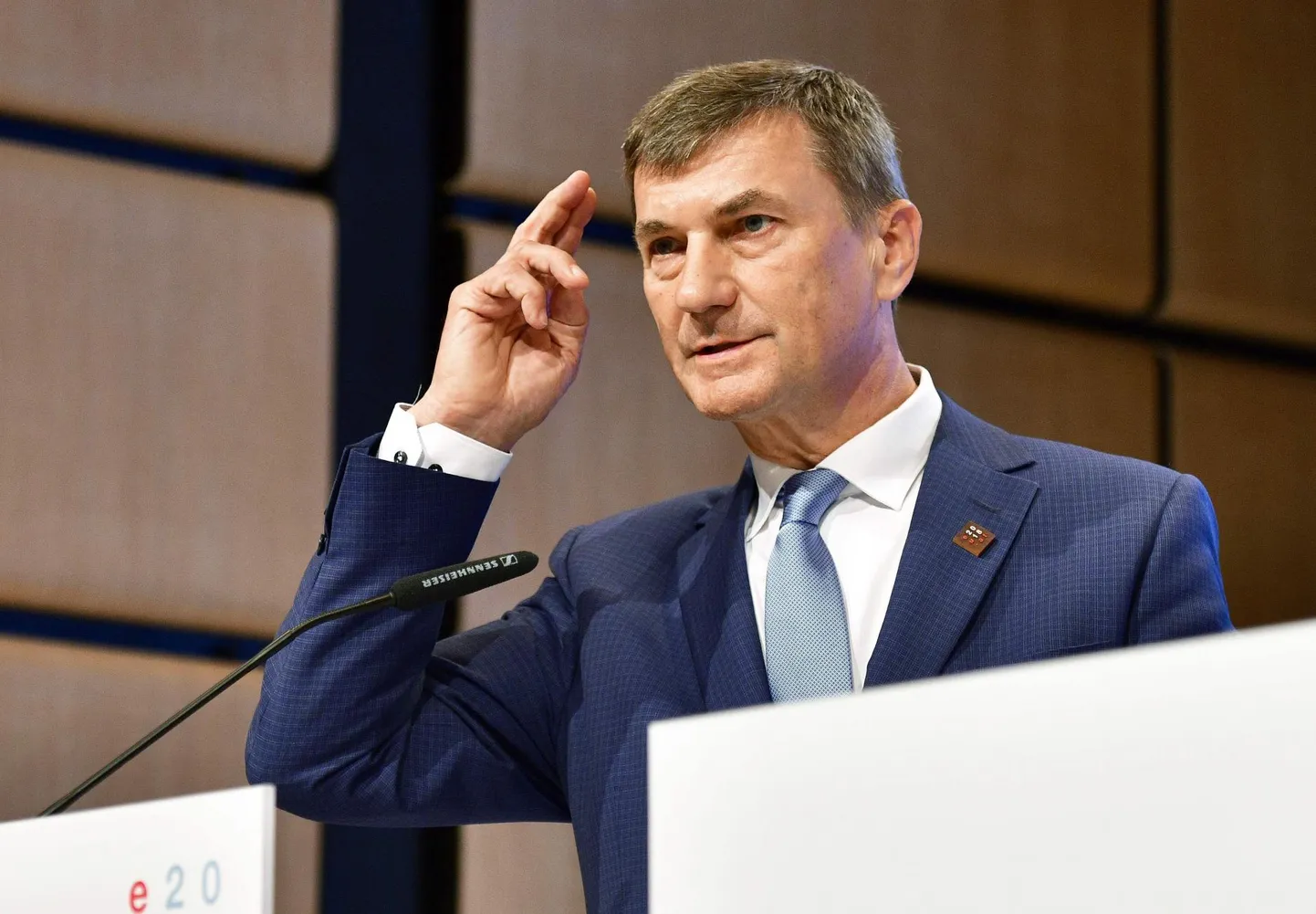Reedel räägib Euroopa Komisjoni digitaalse ühtse turu eest vastutav asepresident Andrus Ansip Tartu ülikooli Pärnu kolledžis Euroopa Liidu poliitikast.