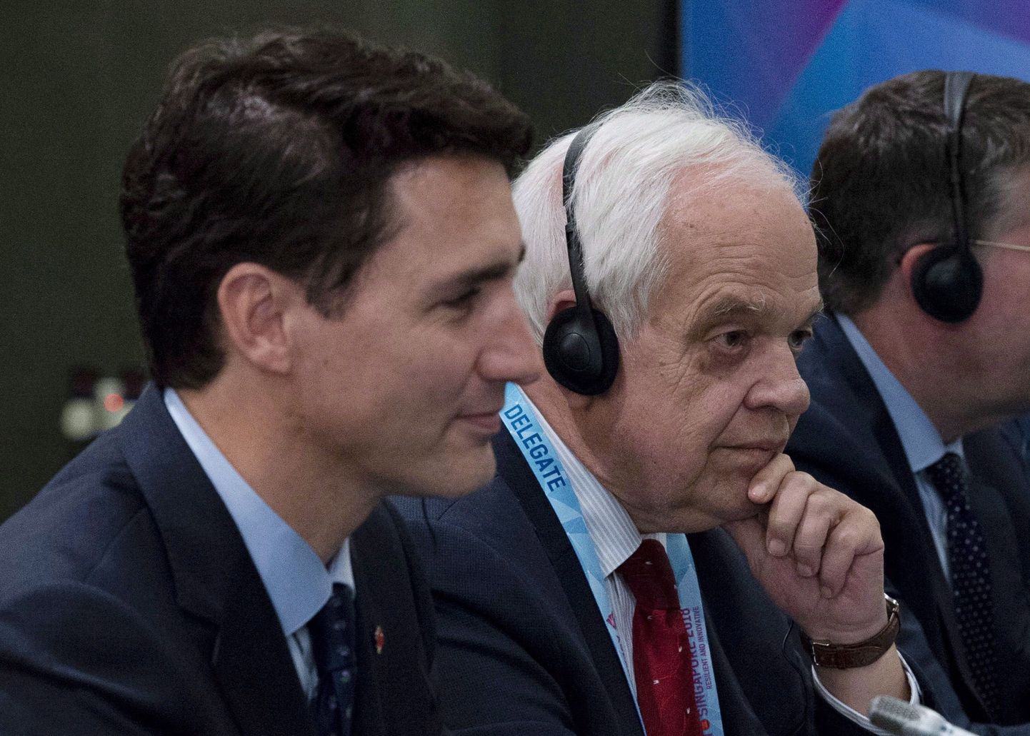 Suursaadik John McCullum (paremal) ja Kanada peaminister Justin Trudeau.