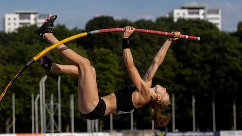Estonia Sets U20 Relay Record, Moser Ties for Fifth in Pole Vault