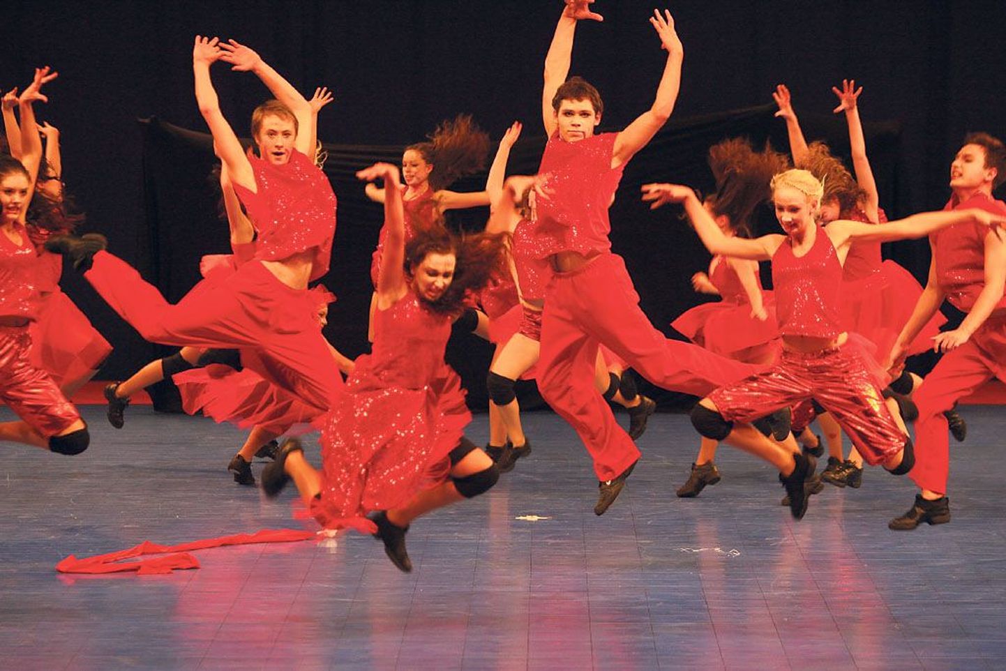 ”Vampiiride tantsu” esitasid WAFi tantsijad esimest korda Saksamaal Riesas IDO (International Dance Organization) maailmameistrivõistlustel.