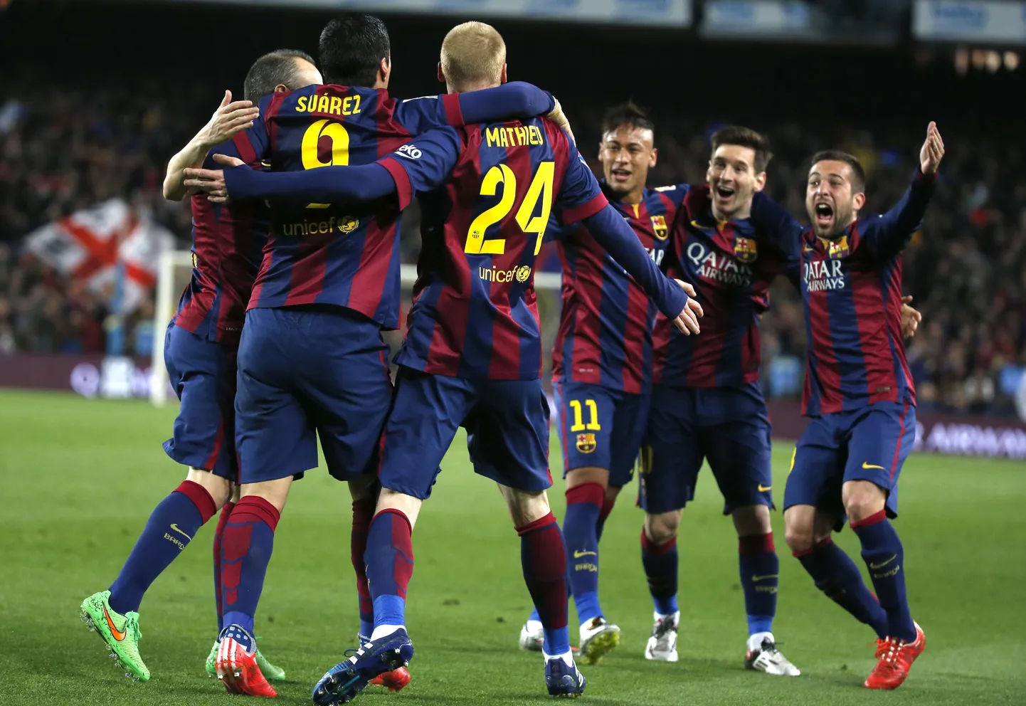 Leģendārā "Barcelona" komanda, kas 2015. gadā izcīnīja piecas trofejas.