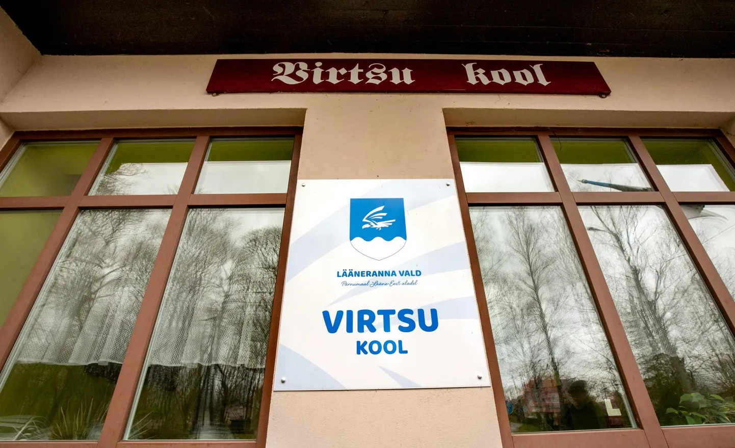 Virtsus on käima läinud ulatuslik kodaniku­liikumine, et kooli sulgemise ideed teoks ei ­tehtaks.