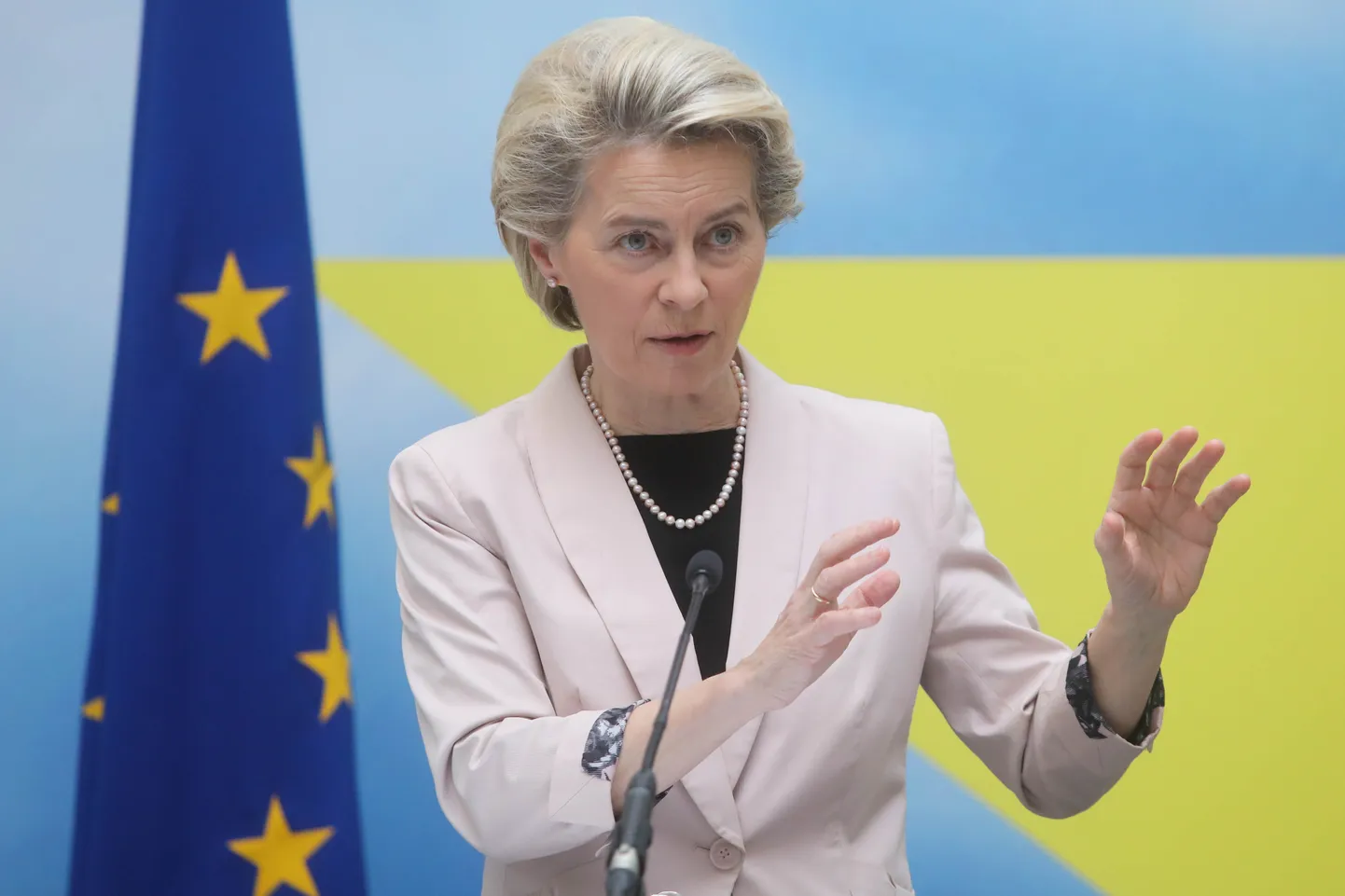 Eiropas Komisijas priekšsēdētāja Urzula fon der Leiena piedalās preses konferencē Rīgas Tehniskajā universitātē.