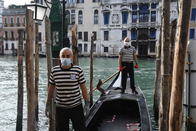 Veneetsia gondoljeerid asusid 18. mail taas tööle, kuid turiste veel ei ole