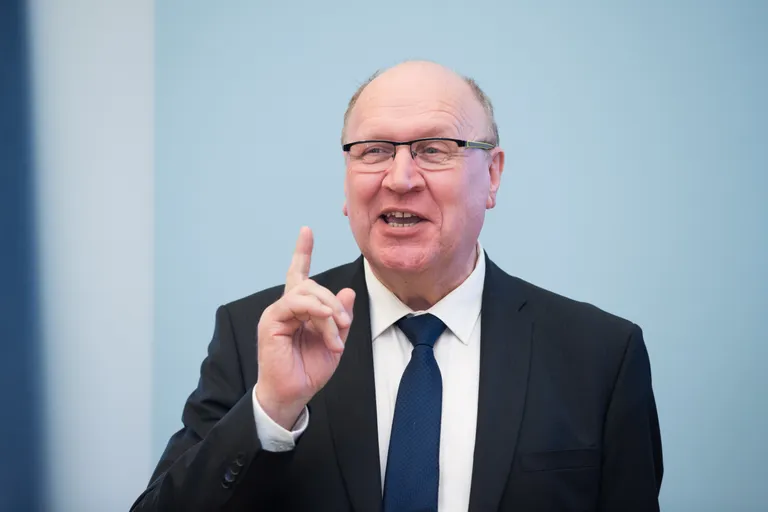 Siseminister Mart Helme väitis, et tal on nimed, kes Marti Kuusiku vastu tunnistasid.