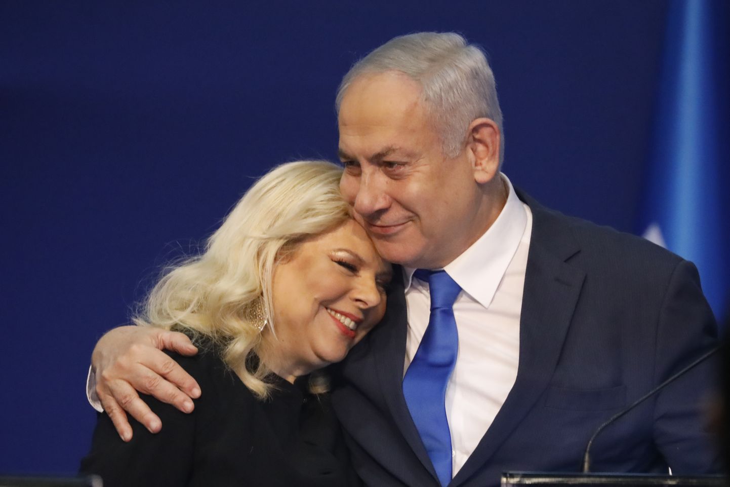 Peaminister Benjamin Netanyahu koos naise Saraga pärast lävepakuküsitluste tulemuste avaldamist.