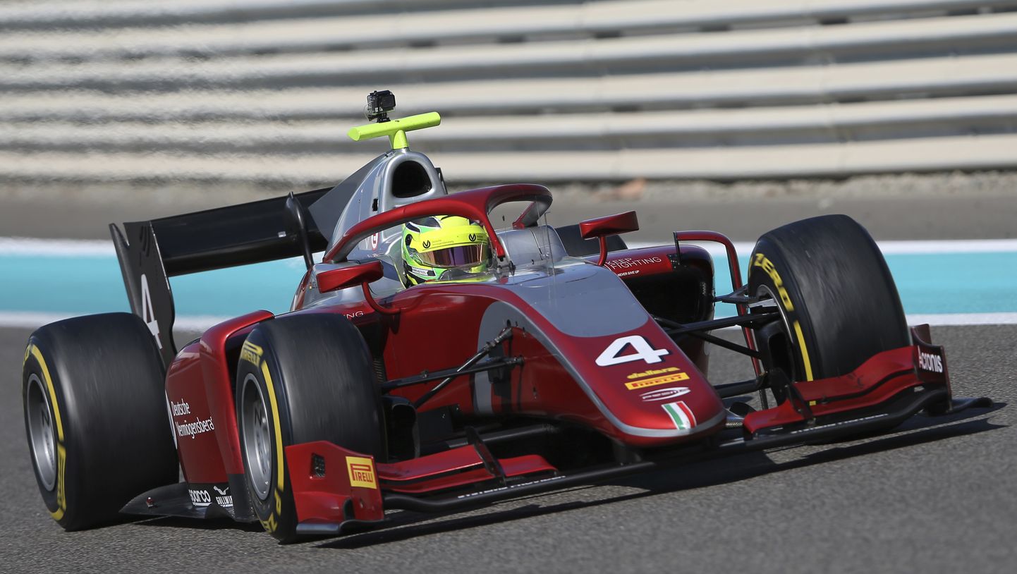 Mick Schumacher sai vaevalt istuda F2-masina rooli, kui juba räägitakse tema F1-testidest.