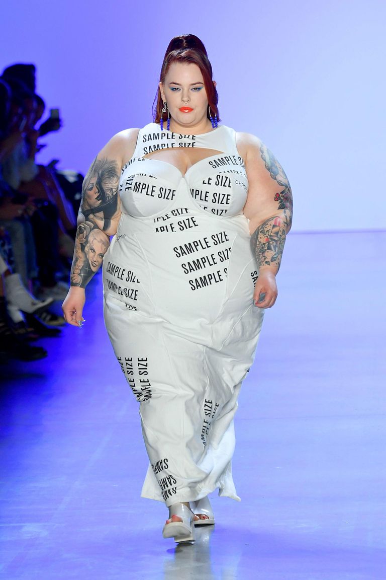 Populaarne plussmodell Tess Holliday Chromat moelaval, New York Fashion Week.
