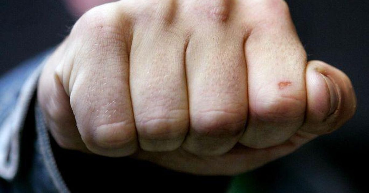 Kallaletungi ohvriks langenud turvatöötaja viidi haiglasse