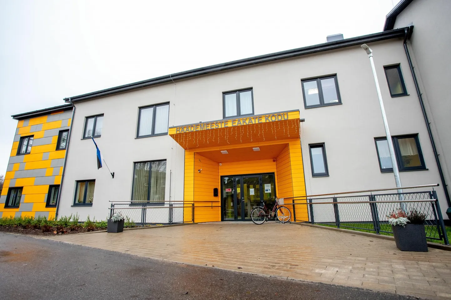 Häädemeeste eakate kodu hinnatase jääb praegu 1100 ja 1800 euro vahele. Ühene tuba on 200 eurot kallim.