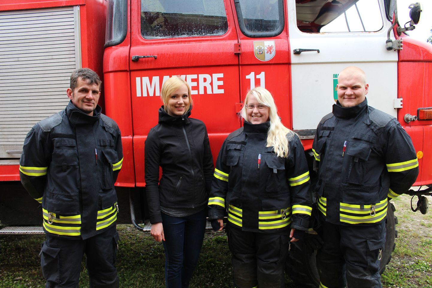 Imavere vabatahtlikud päästjad Rene Tamm (vasakult), Maarja Okas, Triin Tõnisson ja Timo Reinpõld.