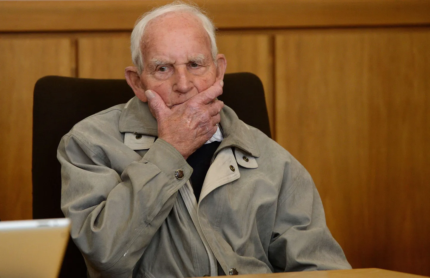 Endine SS-ohvitser Siert Bruins seisab Teise maailmasõja aegsete kuritegude eest kohtu all juba mitmendat korda.