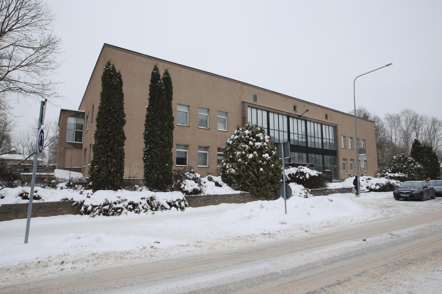 ERMi endine näitusemaja Kuperjanovi 9 seisab juba viiendat talve tühjana.