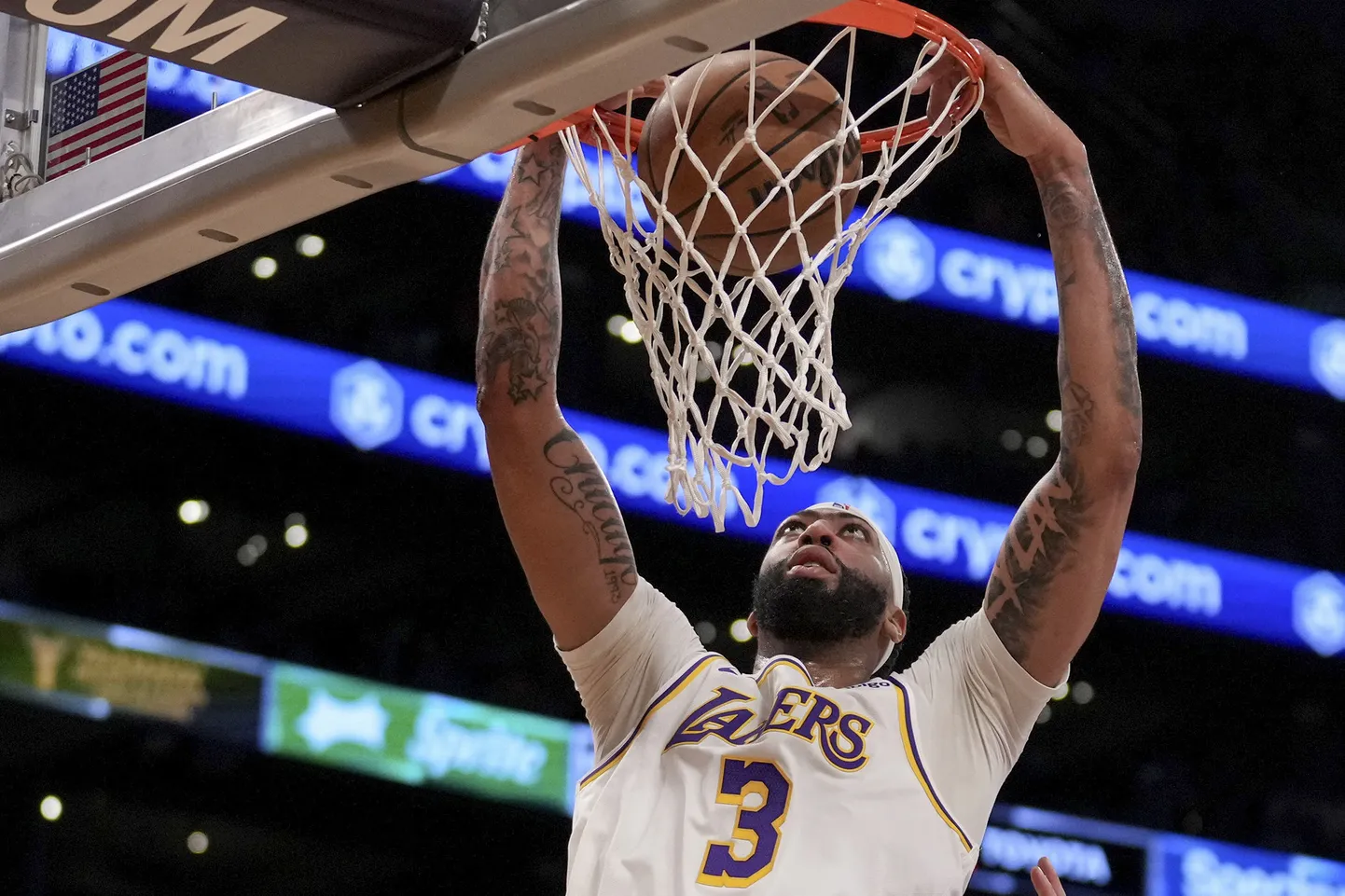 Anthony Davis pani kokku statistikarea, mida polnud kunagi nähtud.