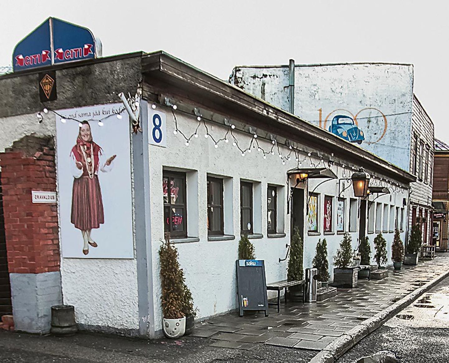 OÜ Vana Villemi Kõrtside omandusse läinud Citi kohviku-pubi kinnistut ootavad ees uuendused.