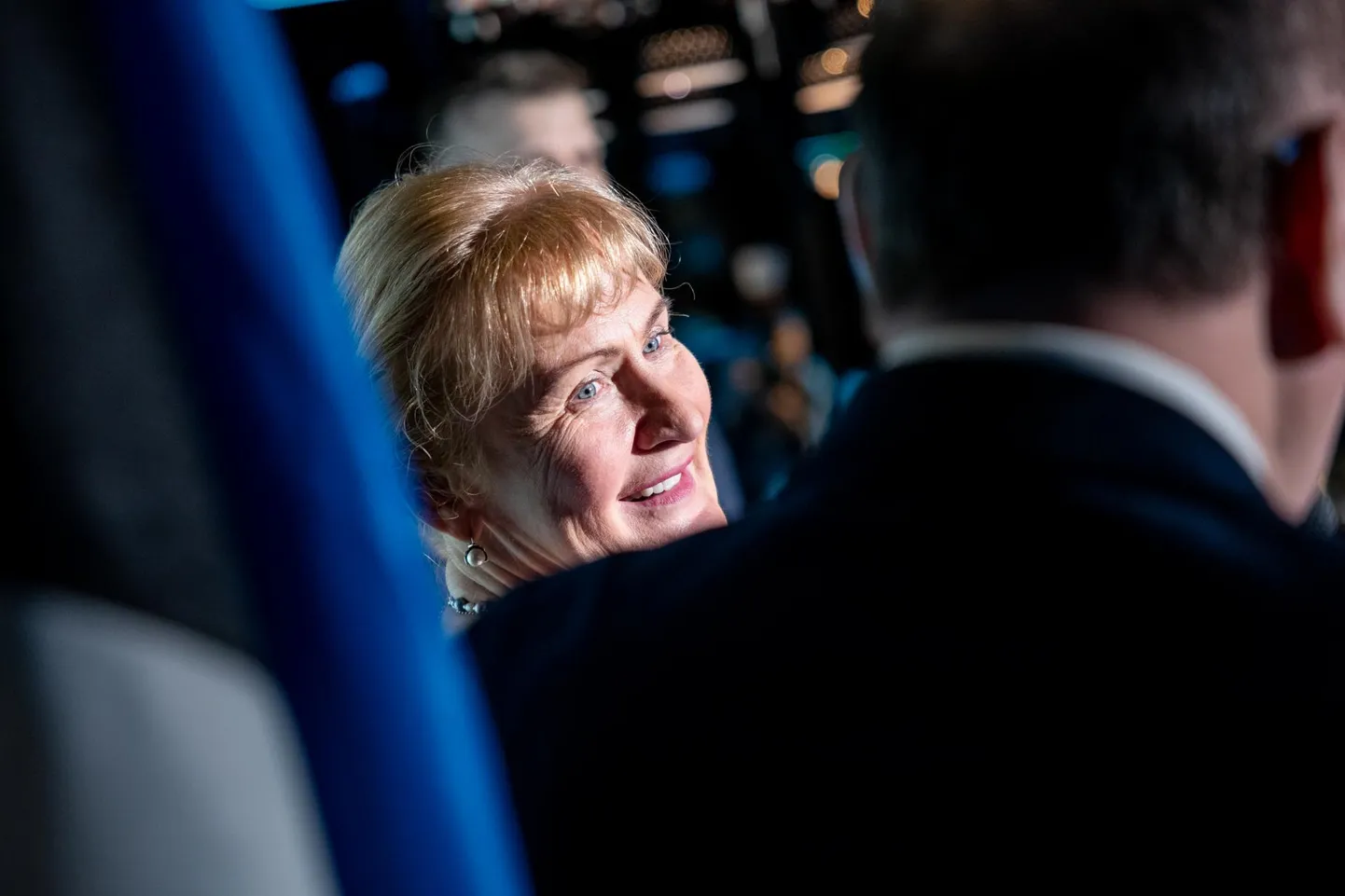Pärast teisipäevast EKRE juhatuse koosolekut, kus erakonnast visati välja neli nimekat liiget, on alla ööpäevaga kogu Eestis parteist lahkunud üle 100 inimese.