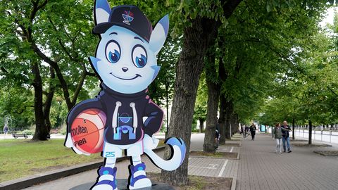 Latvijska košarkarska reprezentanca ohranila mesto v FIBA spēka rangu, a izgubila proti Litvi